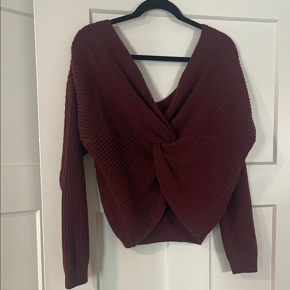 Women's cropped V-Neck twist back Burgundy Sweater - Picture 2 of 2